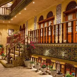 عکس هتل فروغ در محله سنگ سیاه شیراز 6