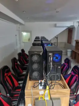 عکس گیم نت Vip ستارگان در محله ولیعصر مشهد 7