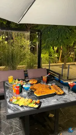 عکس باغ رستوران پشت راه در محله دکتر حسابی شیراز 3