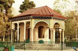 عکس عمارت کلاه فرنگی قصر در محله قصر تهران 7