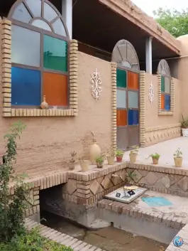 عکس عمارت دلگشا، اقامتگاه بومگردی در ماهان 3