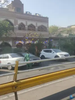 عمارت ققنوس در محله دشت آزادگان تهران