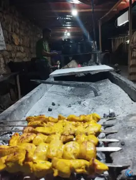 عکس سفره خانه سنتی سیروان در سروآباد 5