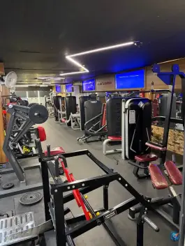 عکس باشگاه بدنسازی پیکرتراشان در محله ابوذر تهران 7