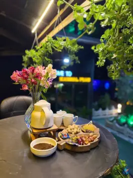 عکس باغ رستوران کژال پلاس خلیج فارس اصفهان 6