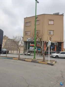 داروخانه دکتر لاریان در محله بابوکان جنوبی اصفهان