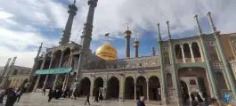 عکس ایوان آینه صحن اتابکی در محله ارم قم 2