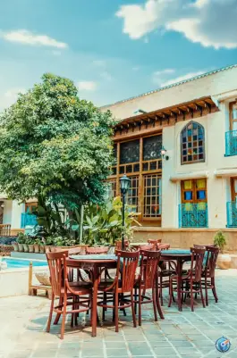 عکس هتل بوتیک سنتی آناهید در محله سنگ سیاه شیراز 4