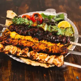 عکس رستوران هیمه کباب شعبه ۱ در گویم شیراز 4