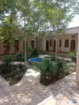 عکس مقبره بی بی مریم بختیاری در محله تخت فولاد اصفهان 7