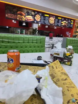 عکس مهتاب برگر، ابوطالب، قم 3