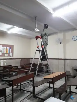 عکس دبستان ۱۳ آبان در پونک شمالی تهران 4