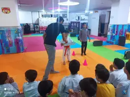 عکس باشگاه فرهنگی ورزشی رازی در بنیاد قم 2