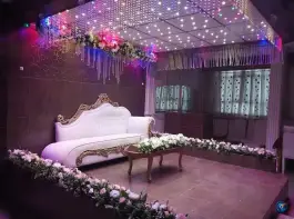 عکس مجتمع بزرگ پذیرایی کسری در محله آزادگان قم 5