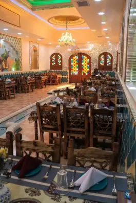 عکس سفره خانه سنتی فردوسی در محله ولیعصر تهران 5