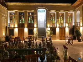 بوتیک هتل جهان شاهی در گود عربان شیراز
