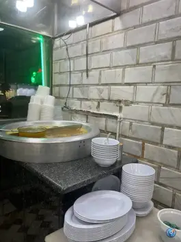 عکس طباخی عمو حاجی در محله نیروی هوایی تهران 5