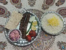 عکس غذای بیرون بر خوان پارسی در محله فلسطین شیراز 4