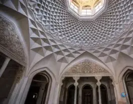 عکس عمارت شترگلو ماهان 4