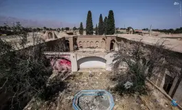 عکس عمارت شترگلو ماهان 10