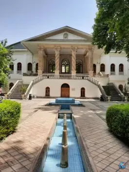 عکس عمارت باغ فردوس در شمیرانات 7