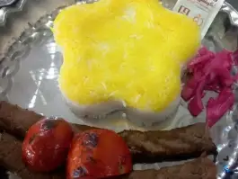 عکس کباب حاج اسماعیل در جمکران قم 3