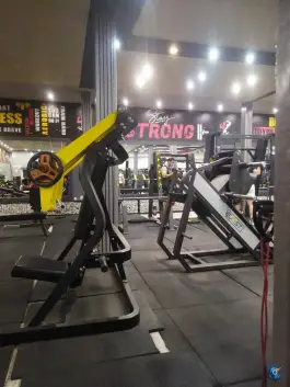 عکس باشگاه بدنسازی پالادیوم در محله قلعه یزدی ها قم 3