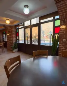 عکس باغ رستوران عمارت پایپار، شهرک آپادانا تهران 3