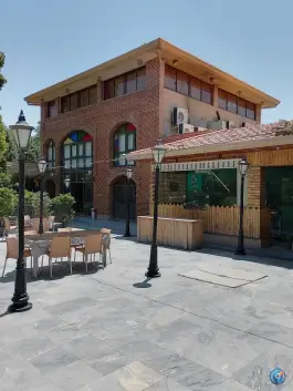عکس باغ رستوران عمارت پایپار، شهرک آپادانا تهران 6