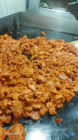 عکس ساندویچ مترو در محله ده دی مشهد 10