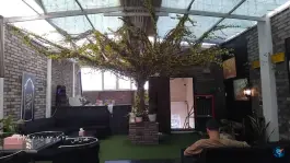 کافه رستوران عمارت آجری در محله خواجه ربیع مشهد