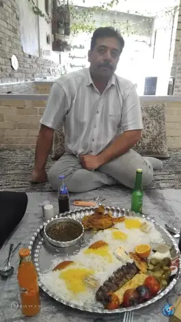 عکس کافه رستوران عمارت آجری در محله خواجه ربیع مشهد 4