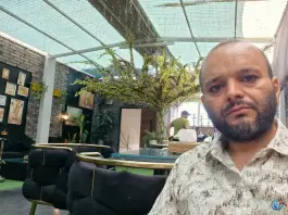 عکس کافه رستوران عمارت آجری در محله خواجه ربیع مشهد 10