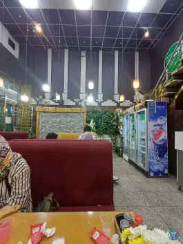 عکس فست فود و کبابی گرین لند در محله مهدیه همدان 8