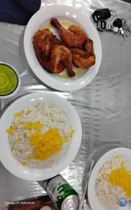 عکس اکبر جوجه شعبه کاوه در محله بهارستان اصفهان 3