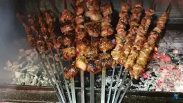 جگرسرای بره ناقلا در محله قلعه کامکار قم