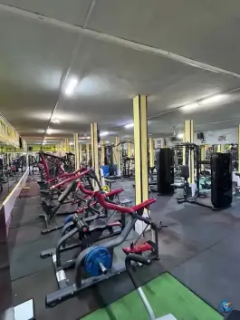 باشگاه بدنسازی کاوه در بلوار کارگر قم