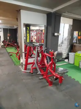 آکادمی ورزشی فیزیک پرو در ماهدشت کرج