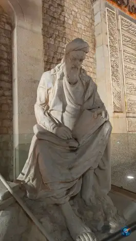 عکس غار خواجوی کرمانی در محله دروازه قرآن شیراز 3