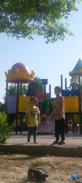 عکس زمین بازی کودکان پنجتن مشهد 2