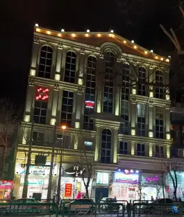 ساختمان رویال در هفت حوض تهران