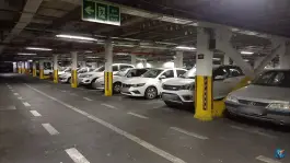 عکس پارکینگ بازار مبل ایران در یافت آباد شمالی تهران 2