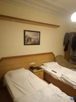عکس هتل پردیس رشت در محله منظریه 3