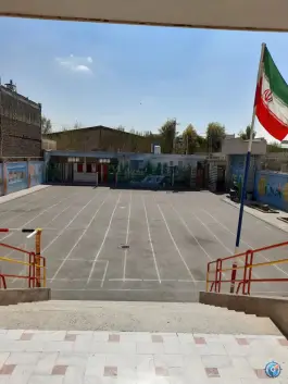 عکس دبستان حاج حسین مختاری، محله دروازه چوبی قم 3