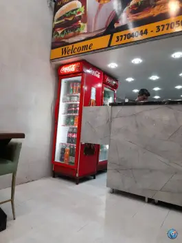عکس پیتزا ساندویچ آفتاب در محله چهار امامزاده قم 8