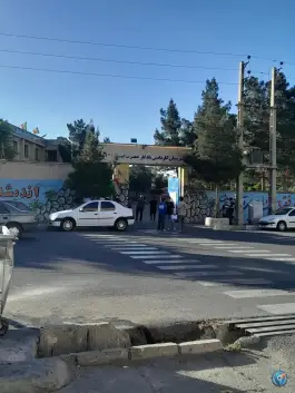 عکس هنرستان یادگار امام در محله فردوسی کرج 4