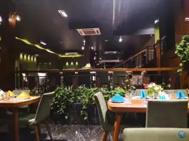 عکس رستوران شمعدونی در محله سعادت آباد اصفهان 2
