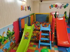 عکس مجموعه شهرمشاغل و خانه بازی کودک هپی لند در حاجی آباد کرج 5