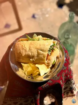عکس کافه رستوران و باغ خلفا در محله نقش جهان اصفهان 6