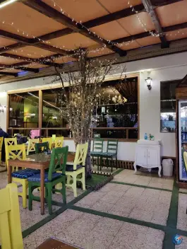 کافه رستوران باغ زیتون در سجاد مشهد